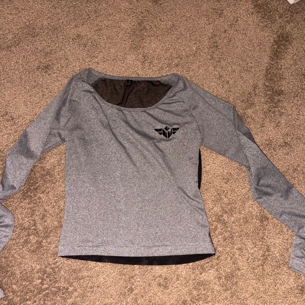 Gray Long Sleeve Crop Top
